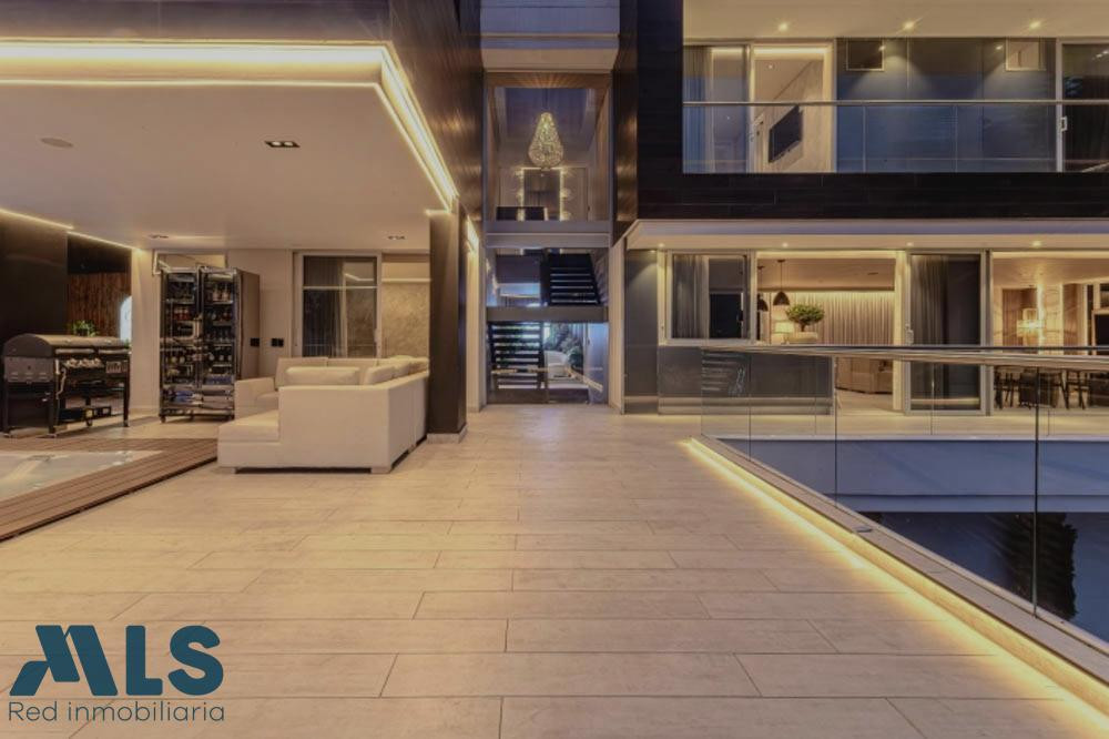 Casa de lujo con rentabilidad comprobada en Medellín. medellin - las palmas