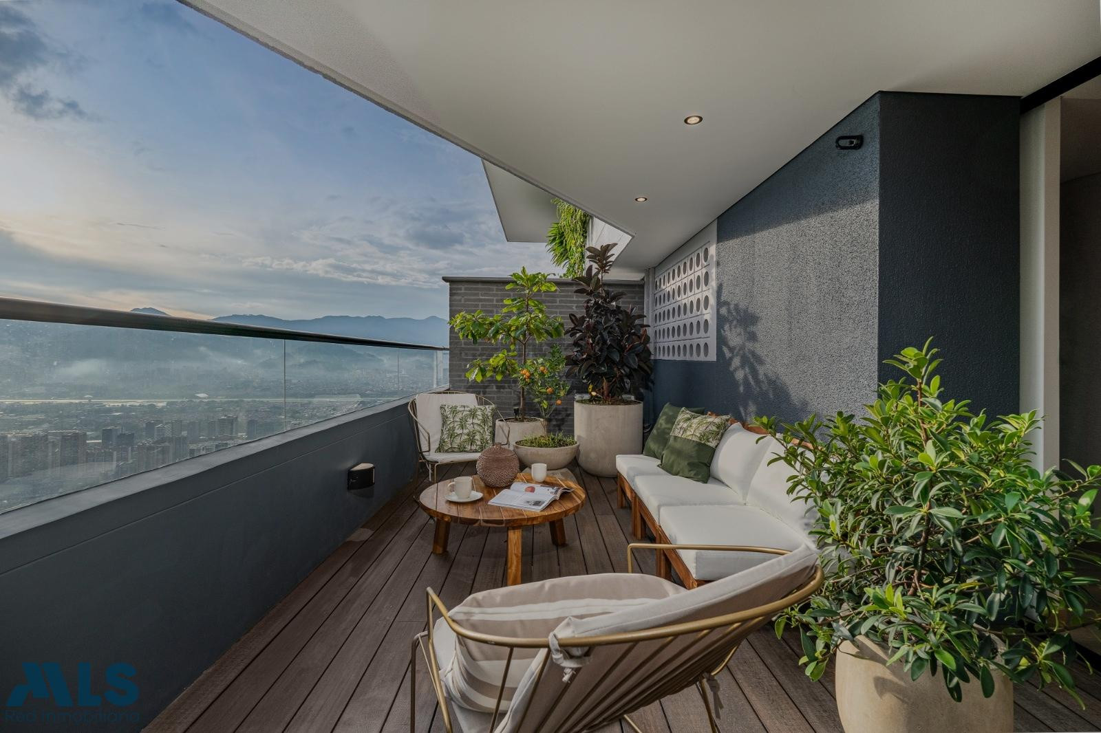 Apartamento de revista con vista brutal y rooftop de otro nivel medellin - las palmas