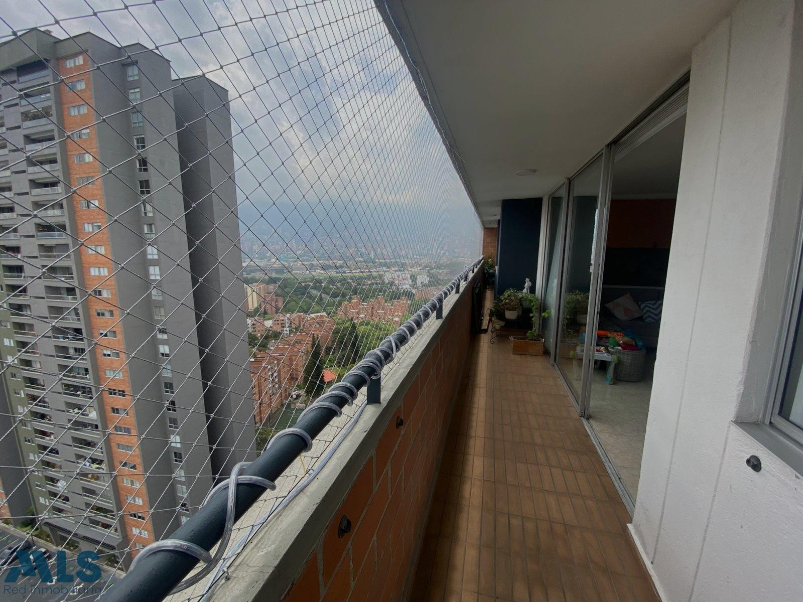 Apartamento parte baja Loma de Los Bernal. medellin - loma de los bernal
