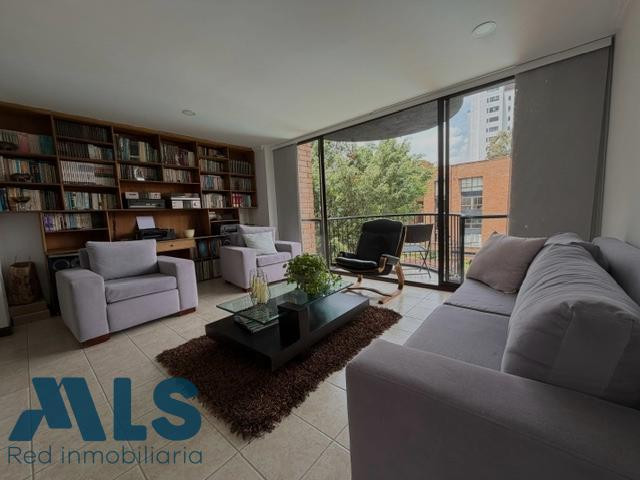 Excelente Ubicación, amplios espacios en el apartamento. medellin - patio bonito