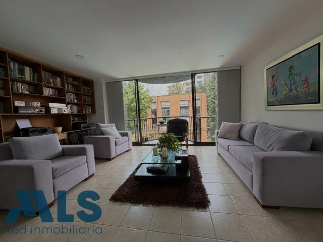 Excelente Ubicación, amplios espacios en el apartamento. medellin - patio bonito