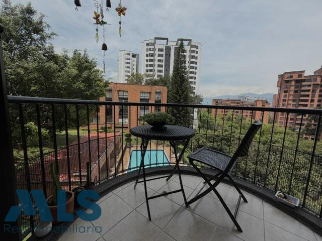 Excelente Ubicación, amplios espacios en el apartamento. medellin - patio bonito