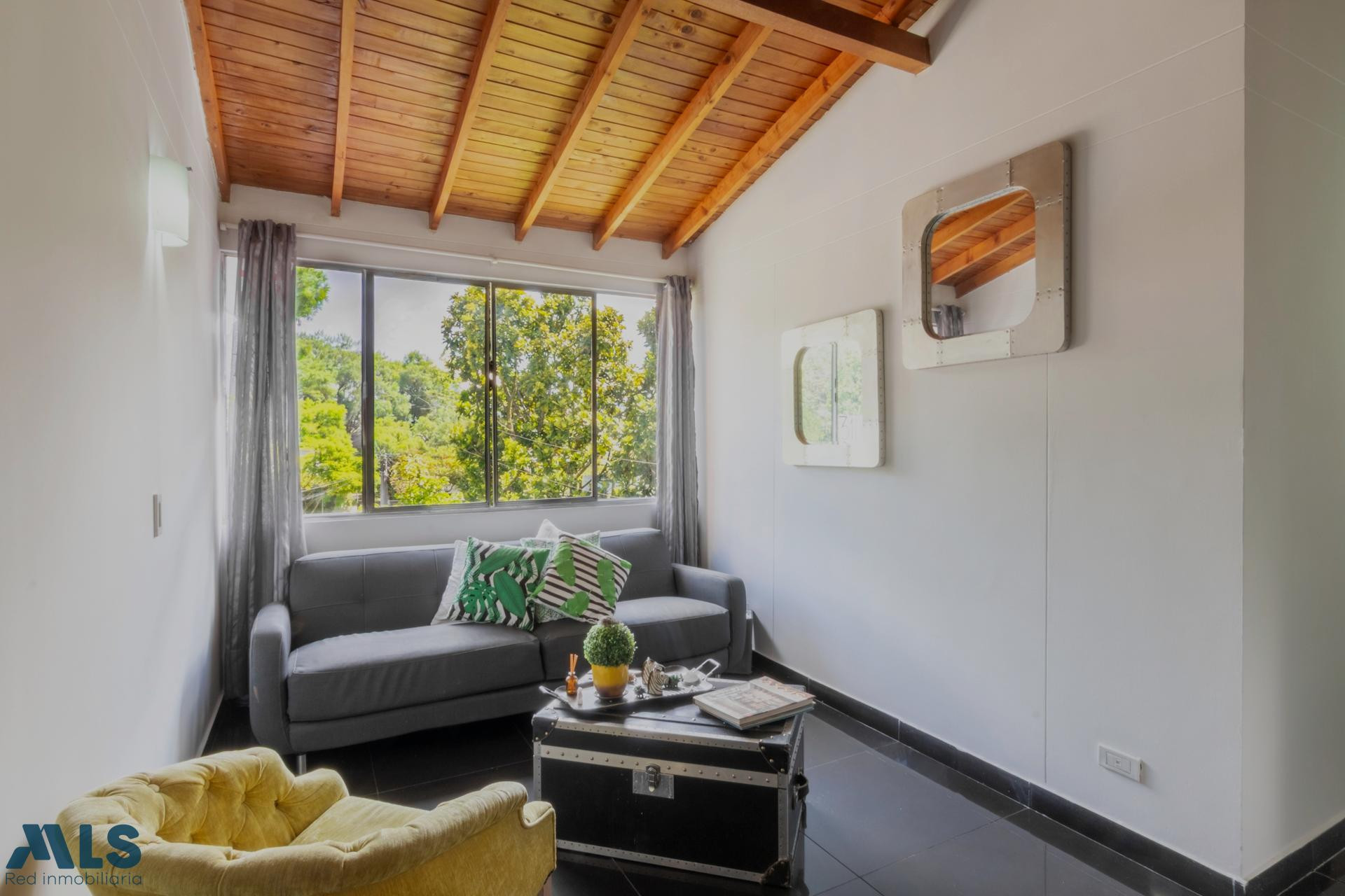Apartamento remodelado, último piso envigado - el esmeraldal