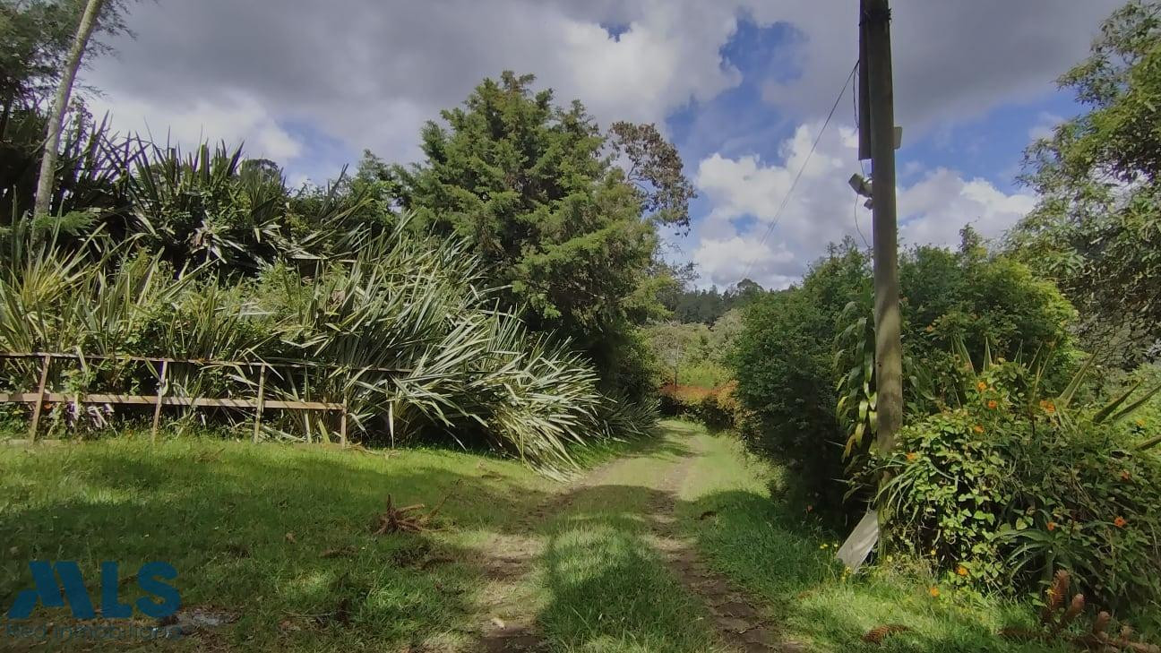 LOTE EN VENTA EN EL RETIRO, SECTOR LEJOS DEL NIDO el-retiro - v lejos del nido