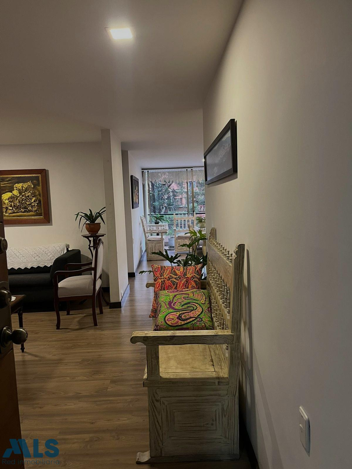 Apartamento en venta en Zona plana Envigado envigado - los cristales