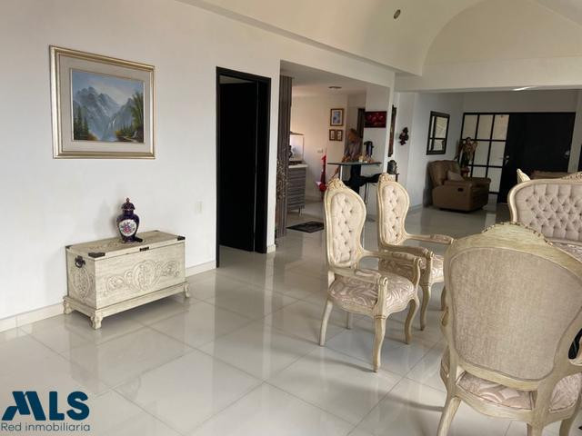 APARTAMENTO CON UNA EXCELENTE DISTRIBUCIÓN Y VISTA medellin - las lomas no 2