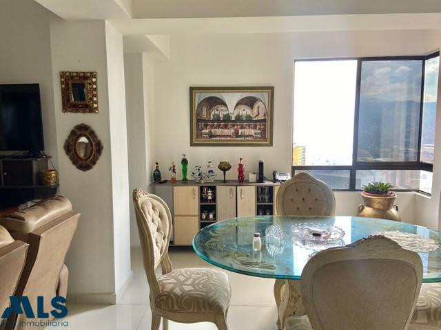 APARTAMENTO CON UNA EXCELENTE DISTRIBUCIÓN Y VISTA medellin - las lomas no 2