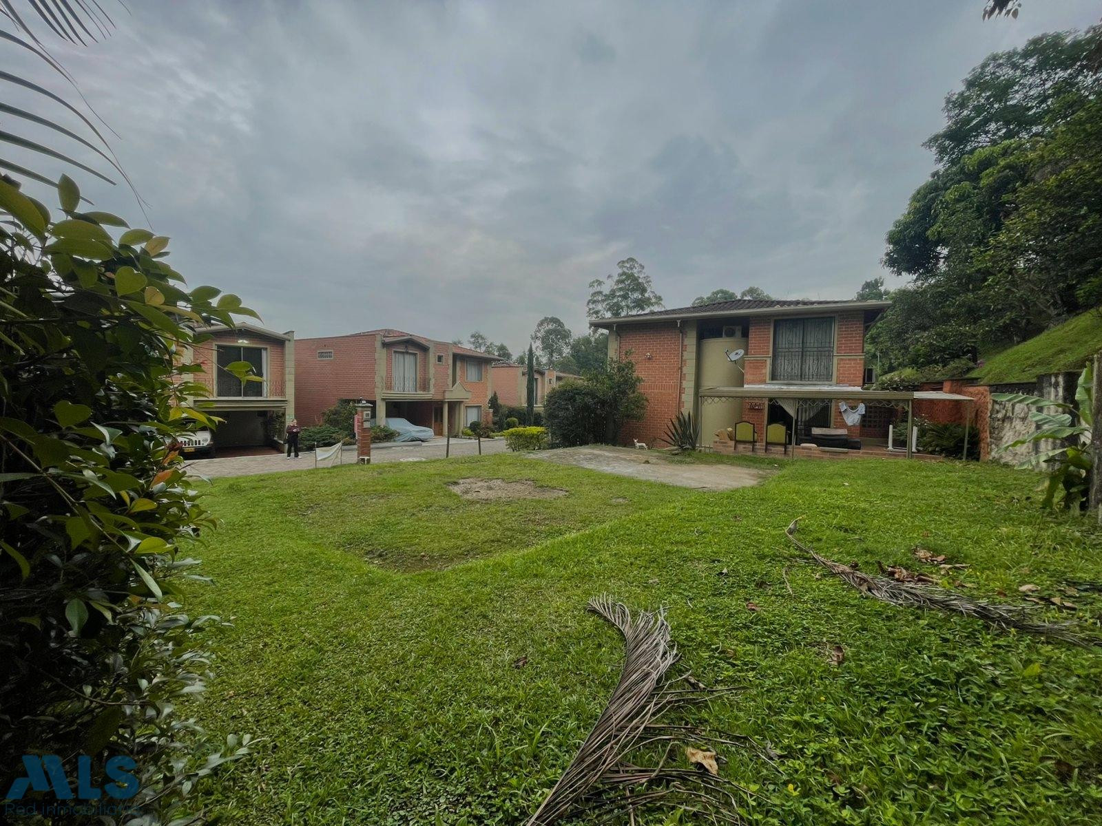 VENTA DE LOTE LOS ALCAZARES SABANETA ANTIOQUIA sabaneta - los alcazares