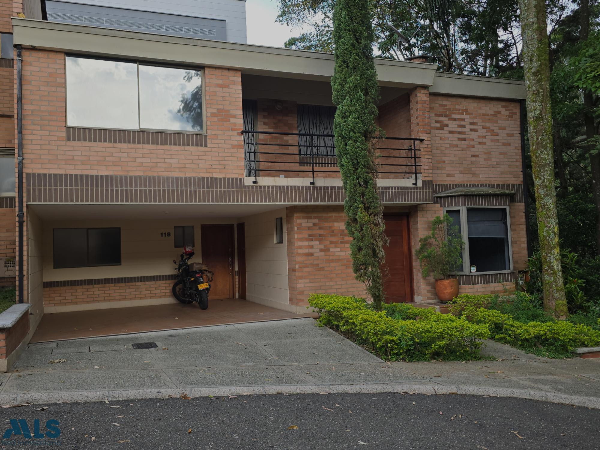 Casa en envigado envigado - loma de benedictinos