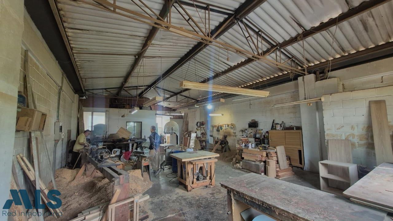 bodega comercial disponible para la venta medellin - centro