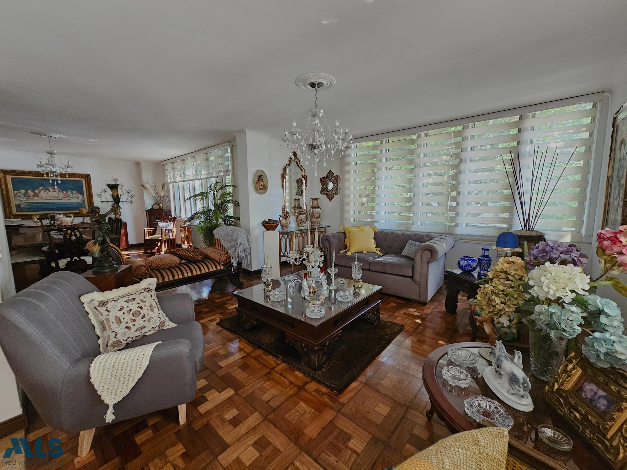 hermoso apartamento en buena zona en laureles medellin - laureles