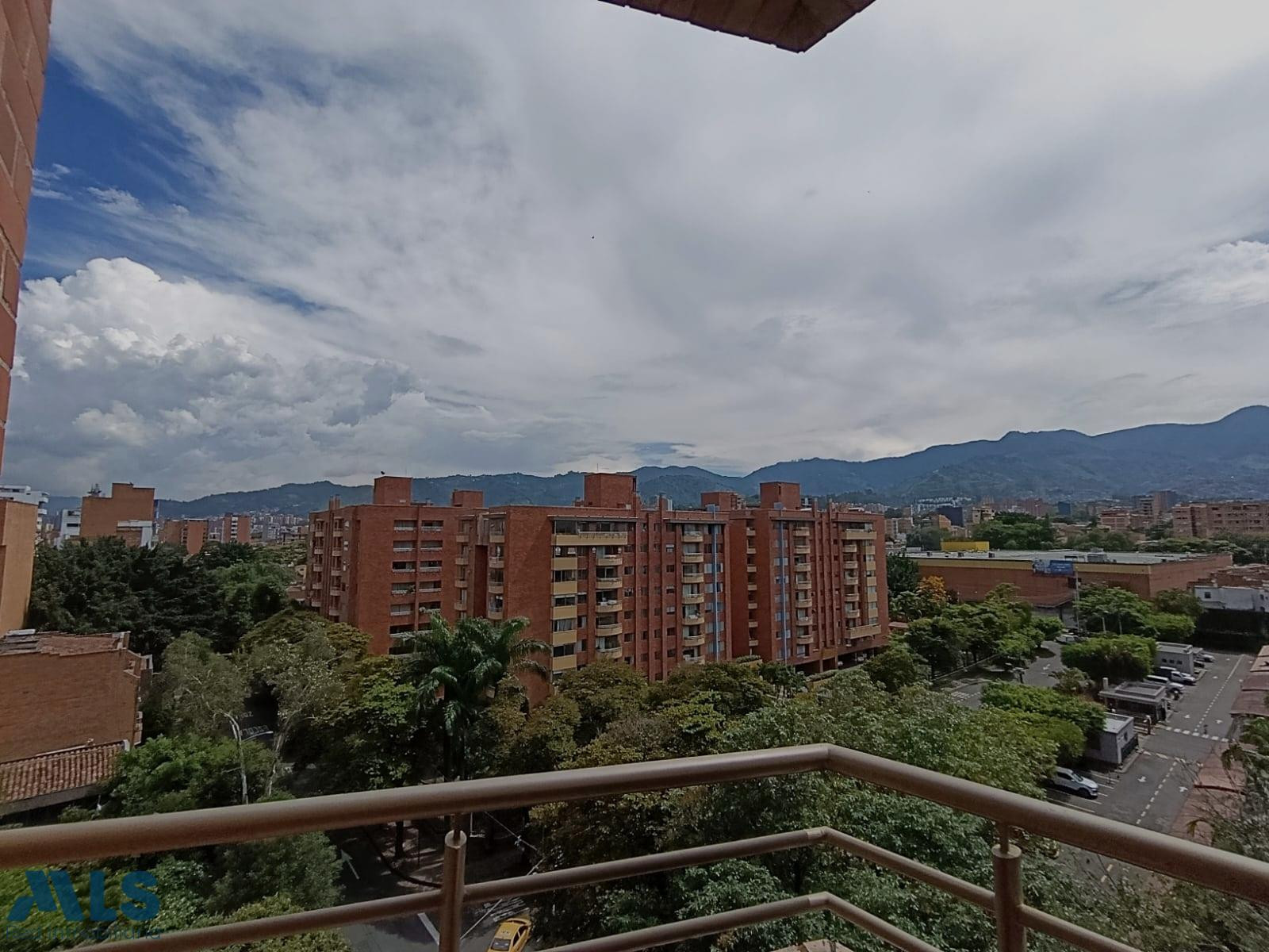 Vive o invierte en una de las zonas más exclusivas y valorizadas de Medellín medellin - laureles