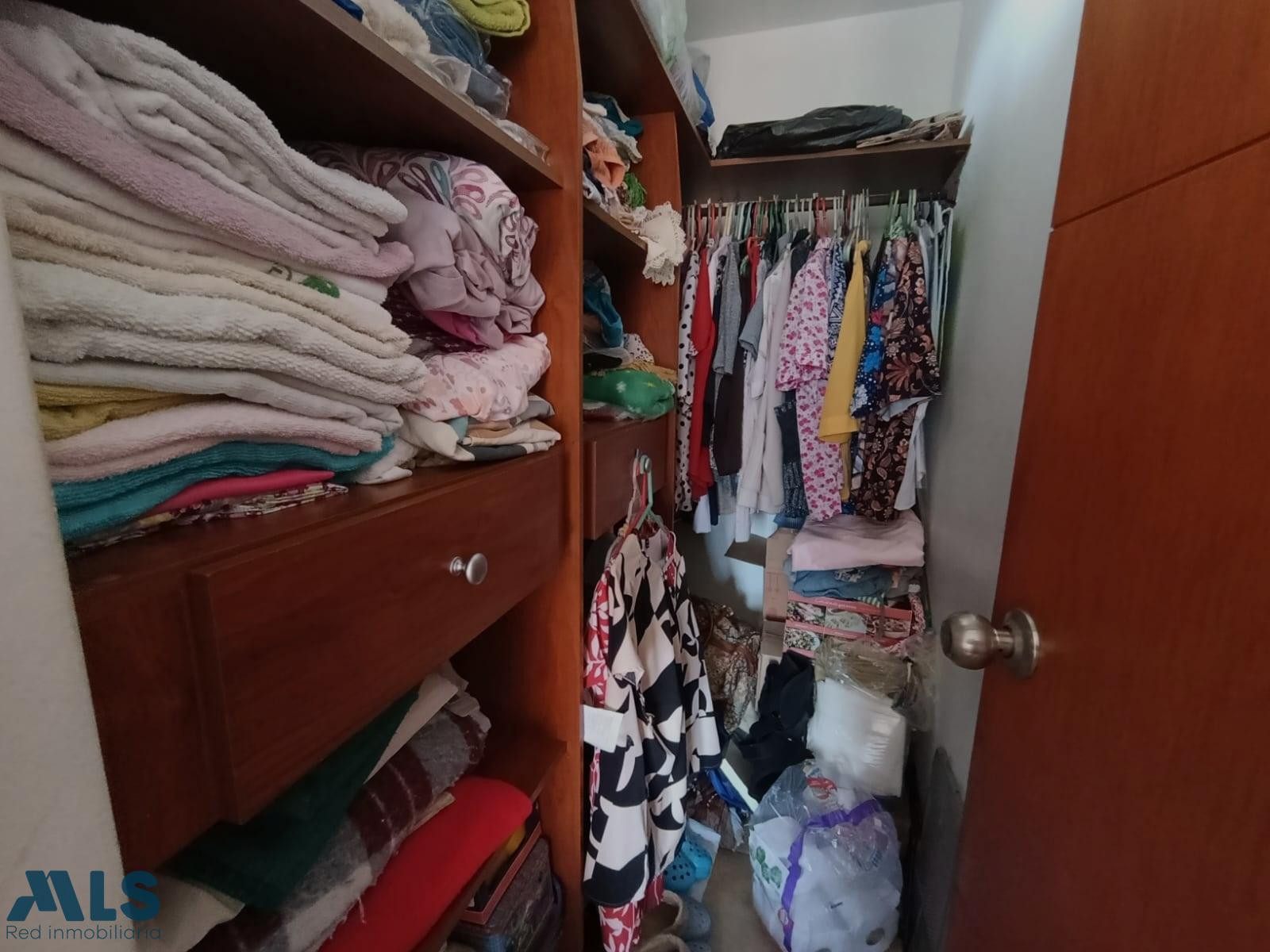 Vive o invierte en una de las zonas más exclusivas y valorizadas de Medellín medellin - laureles
