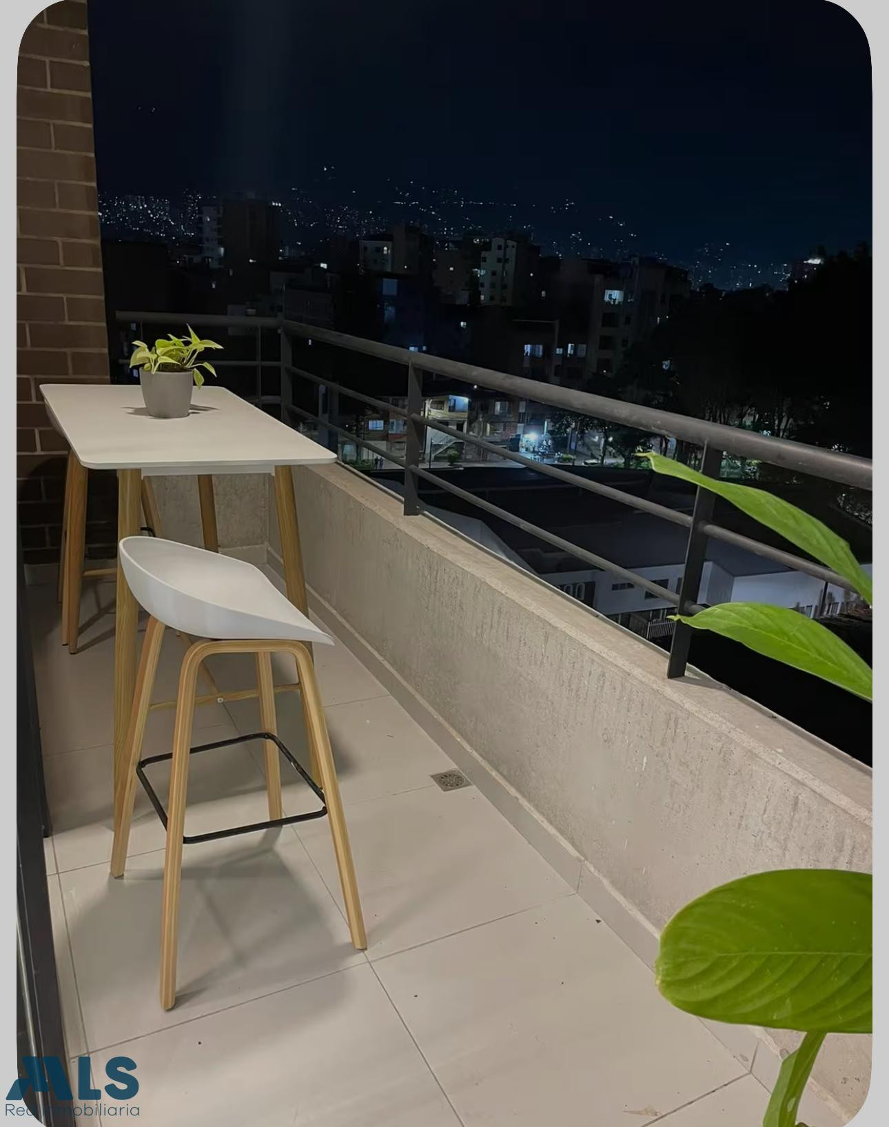 Apto casi nuevo se vende amoblado medellin - estadio