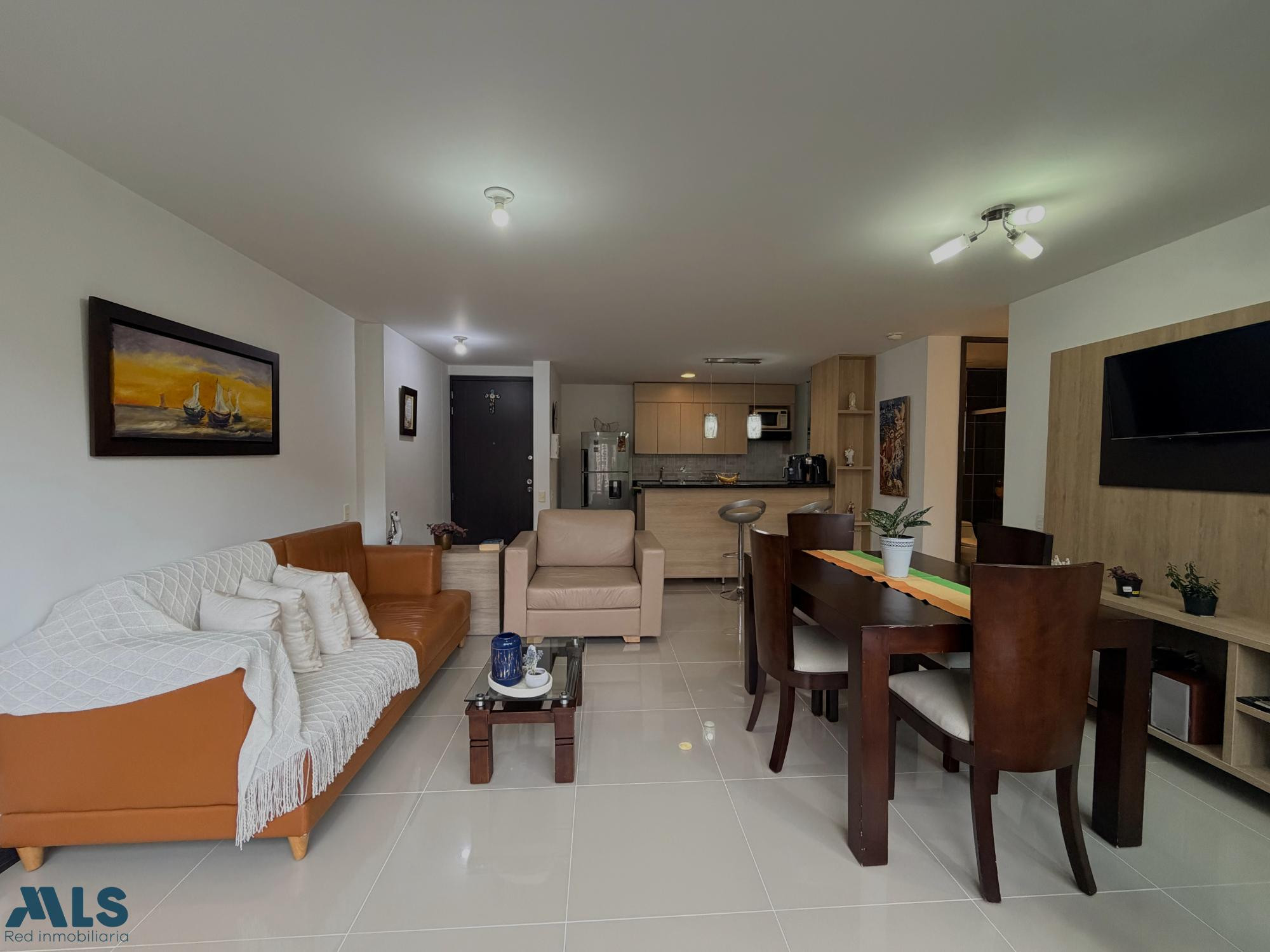 | V E N T A | APARTAMENTO EN ENVIGADO LAS BRUJAS. Vista. Como nuevo! envigado - loma de las brujas
