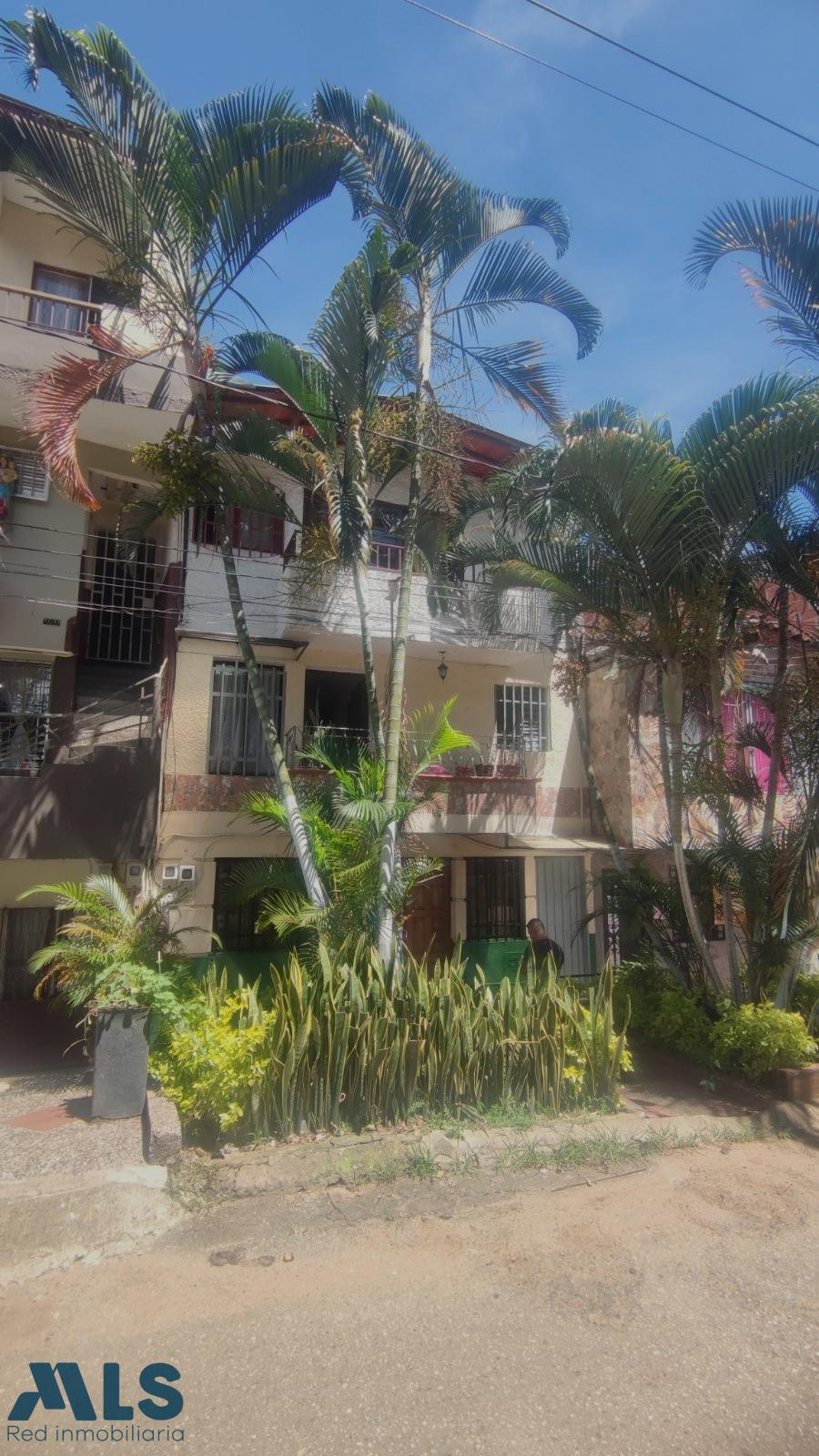2 apartamentos independientes en una misma escritura cerca al centro medellin - boston