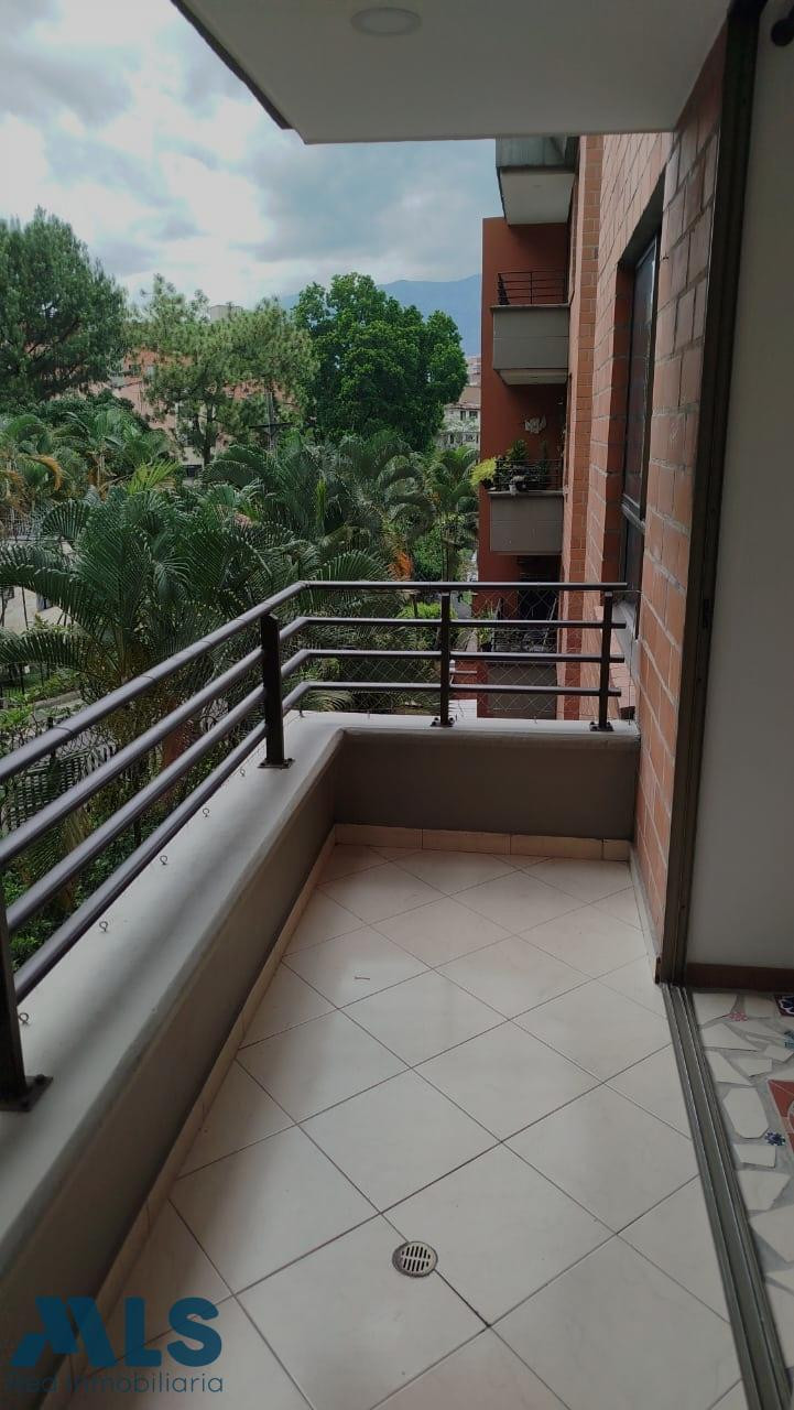 Apartamento bien ubicado para invertir en rentas cortas. medellin - conquistadores