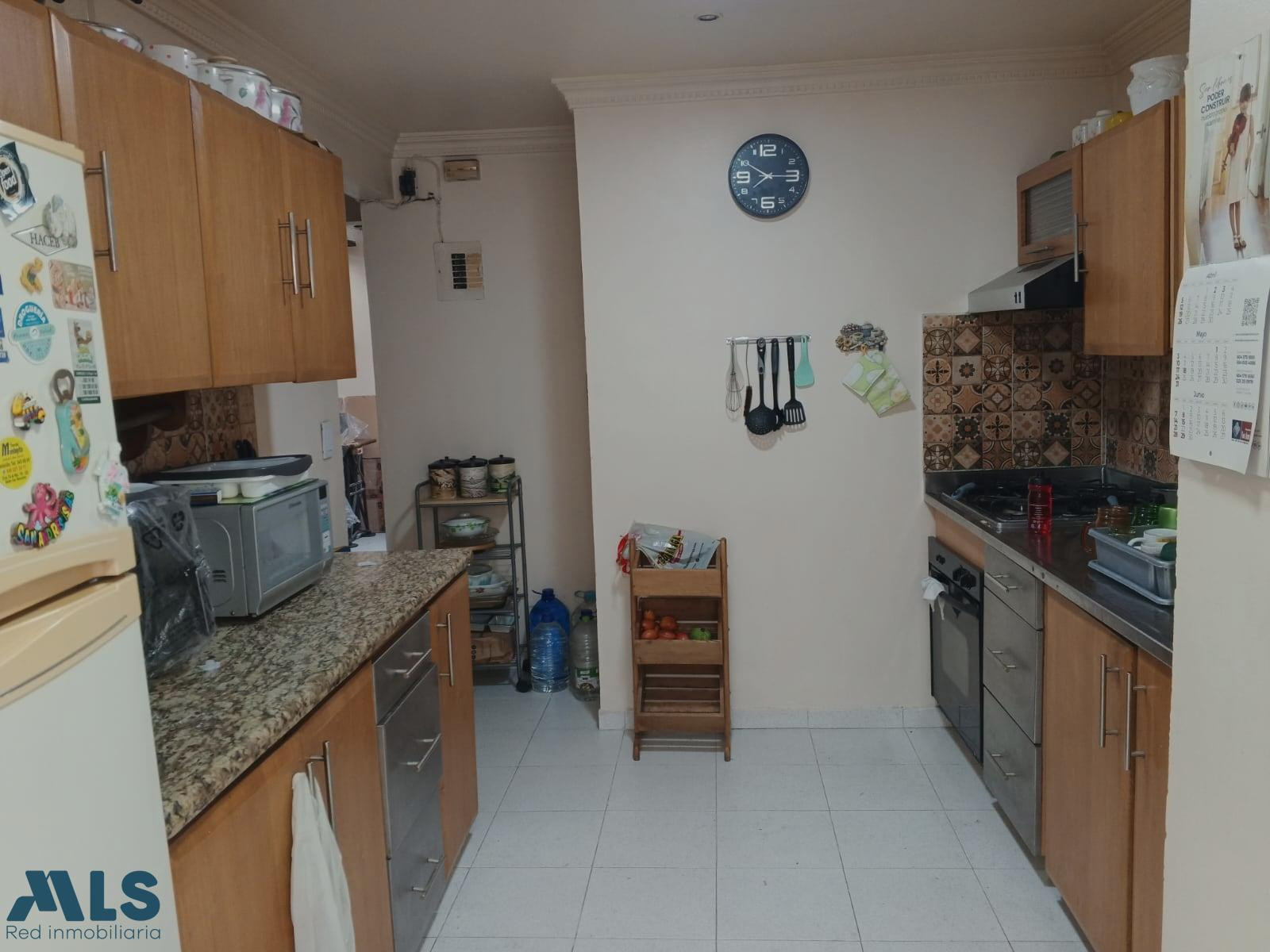 Casa En Venta Belén San Carlos medellin - belen