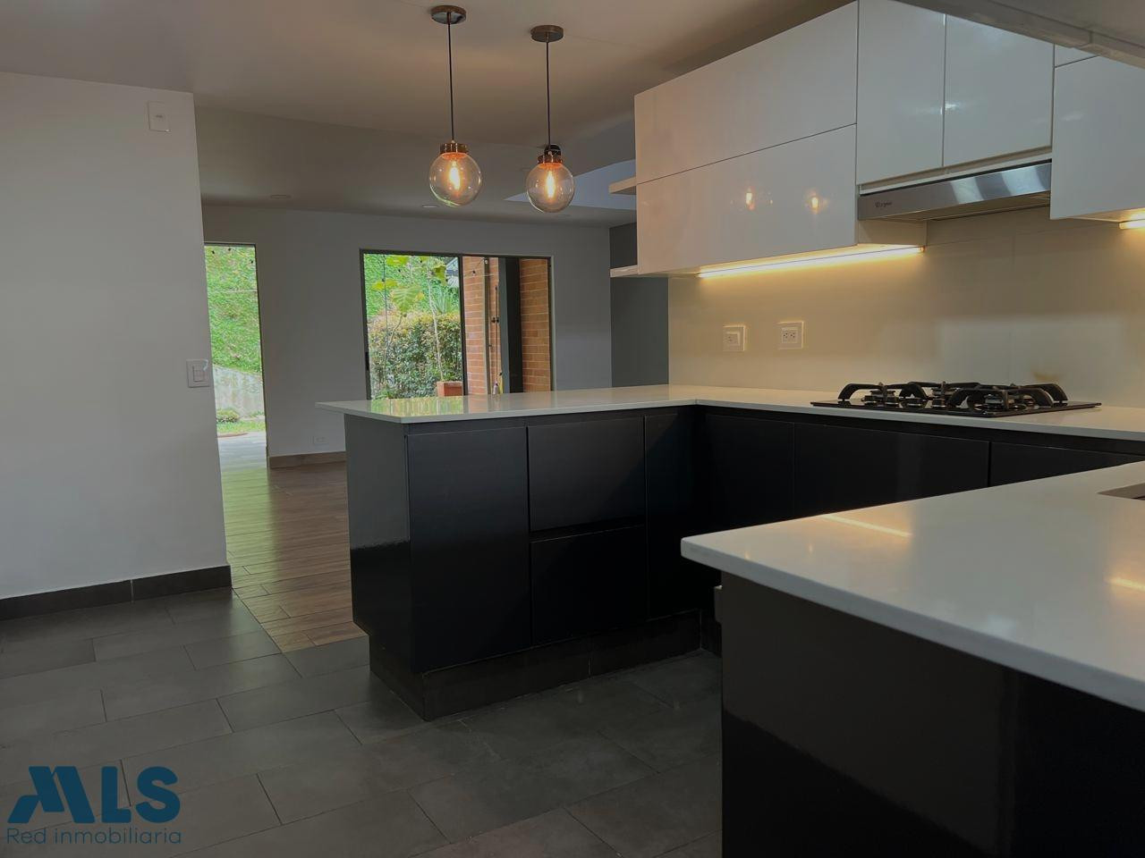 Hermosa casa para le venta, sector la Sebastiana envigado - la sebastiana