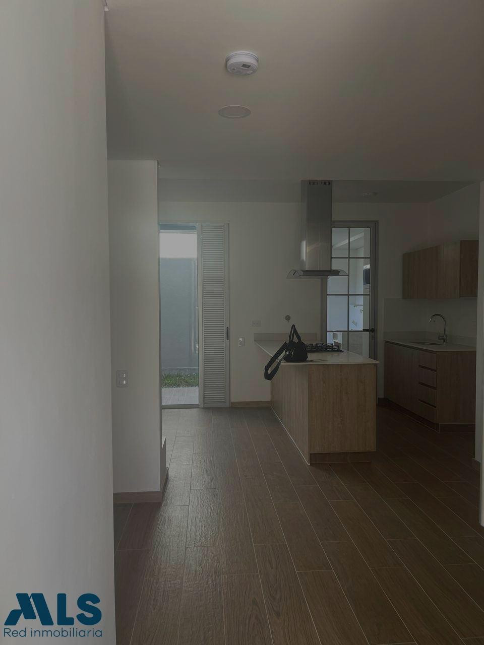 LA CEJA l Venta de inmueble en urbanización cerrada la-ceja - corredor la ceja el retiro