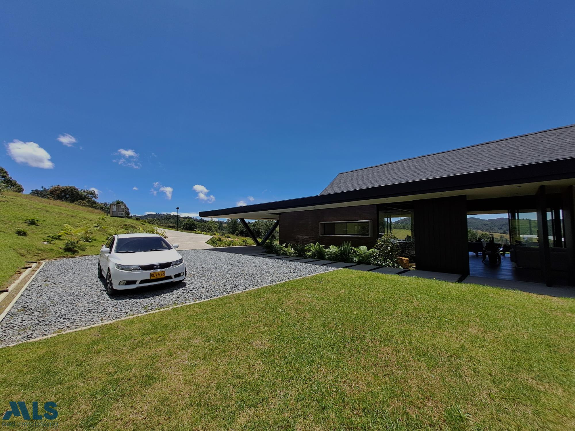Exclusiva casa en parcelación Alto de las Palmas envigado - alto de las palmas