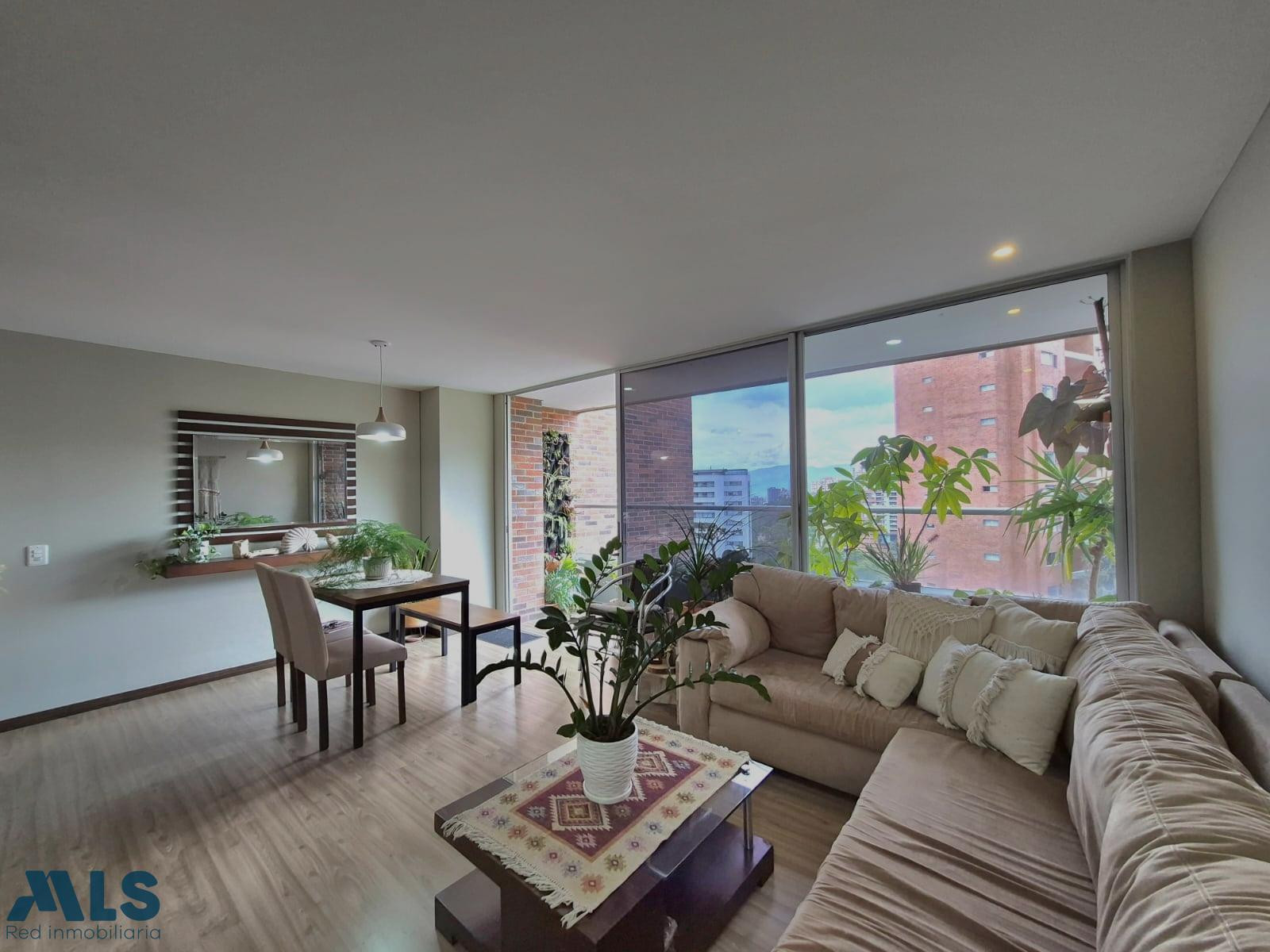 VENTA APARTAMENTO ENVIGADO LOMA DEL ESMERALDAL - MUY COMERCIAL envigado - el esmeraldal