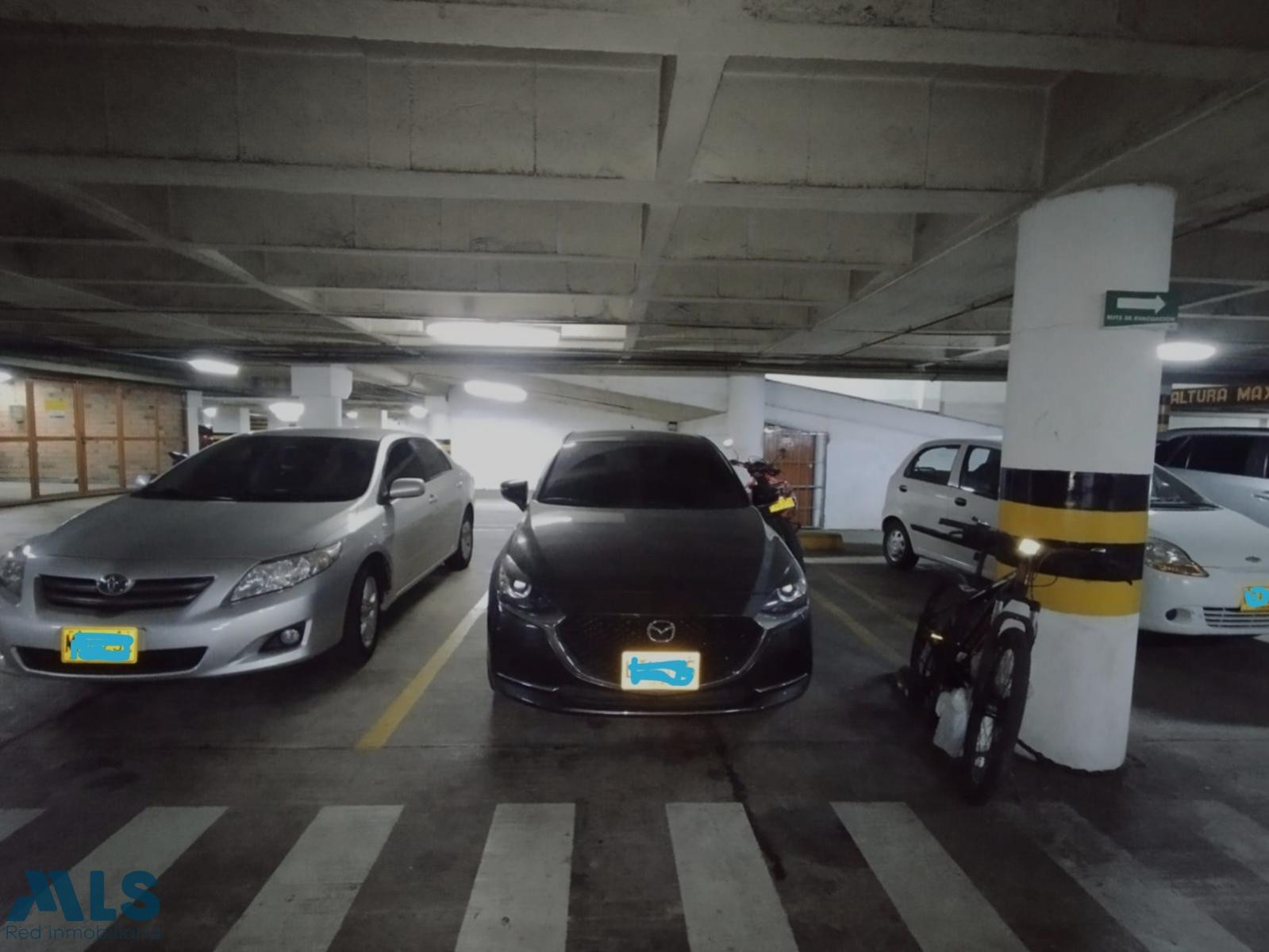 Parqueadero en venta en Medellín, Sector La Candelaria medellin - la candelaria