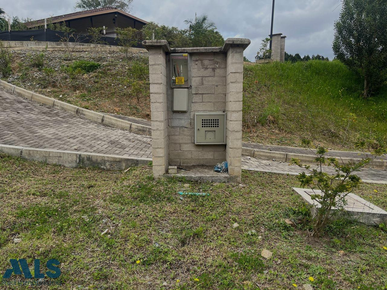 Se vende lote de 1402 mt² en parcelación a solo 10 minutos del Aeropuerto rionegro - v la mosquita rionegro