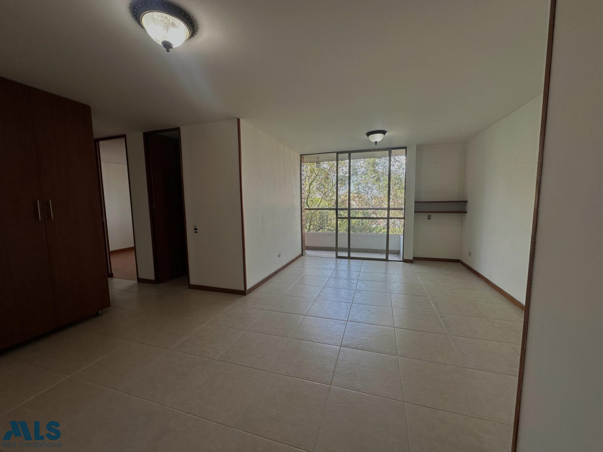 Venta en Envigado, sector plano, cerca a todo envigado - camino verde