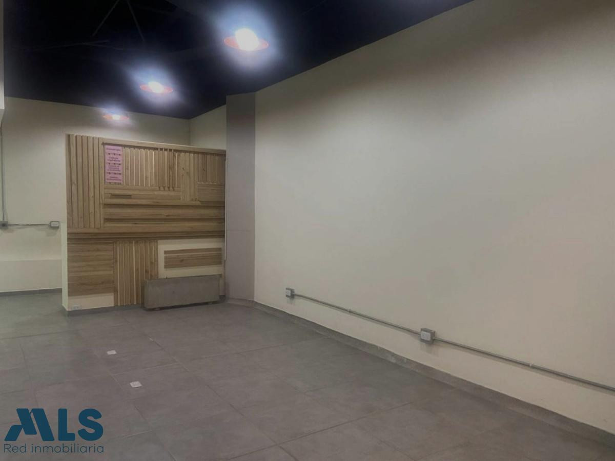 VENTA DE LOCAL EN CENTRO COMERCIAL PLAZA ARRAYANES itagui - independencia