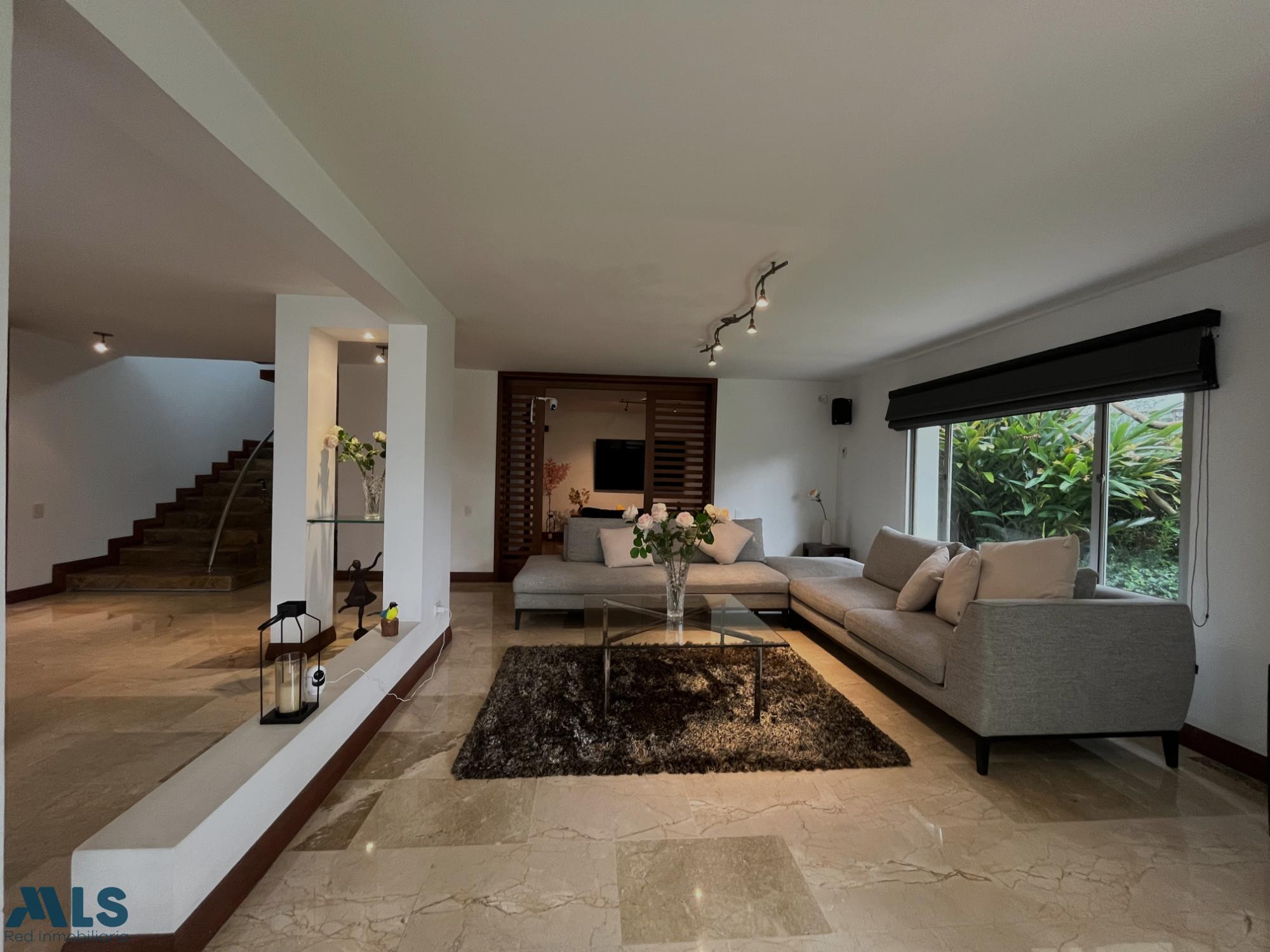 Exclusiva casa en la Loma del Campestre medellin - san lucas