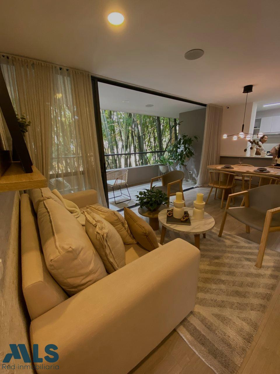 Cesión de derechos de moderno apartamento ubicado en El Carmelo, Sabaneta. sabaneta - alto de las flores