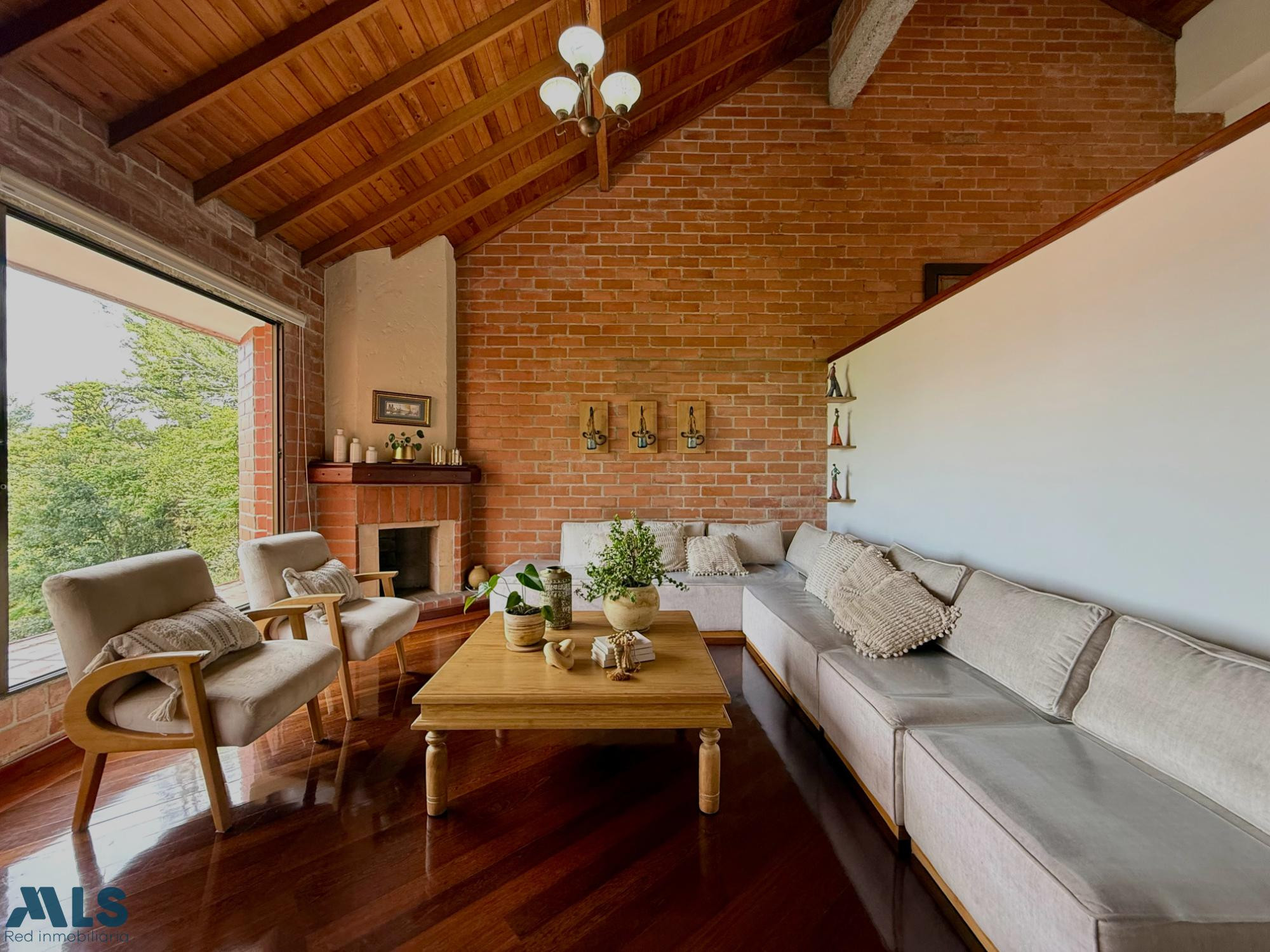 Un Hogar Diseñado para Disfrutar Cada Momento medellin - los balsos no 1