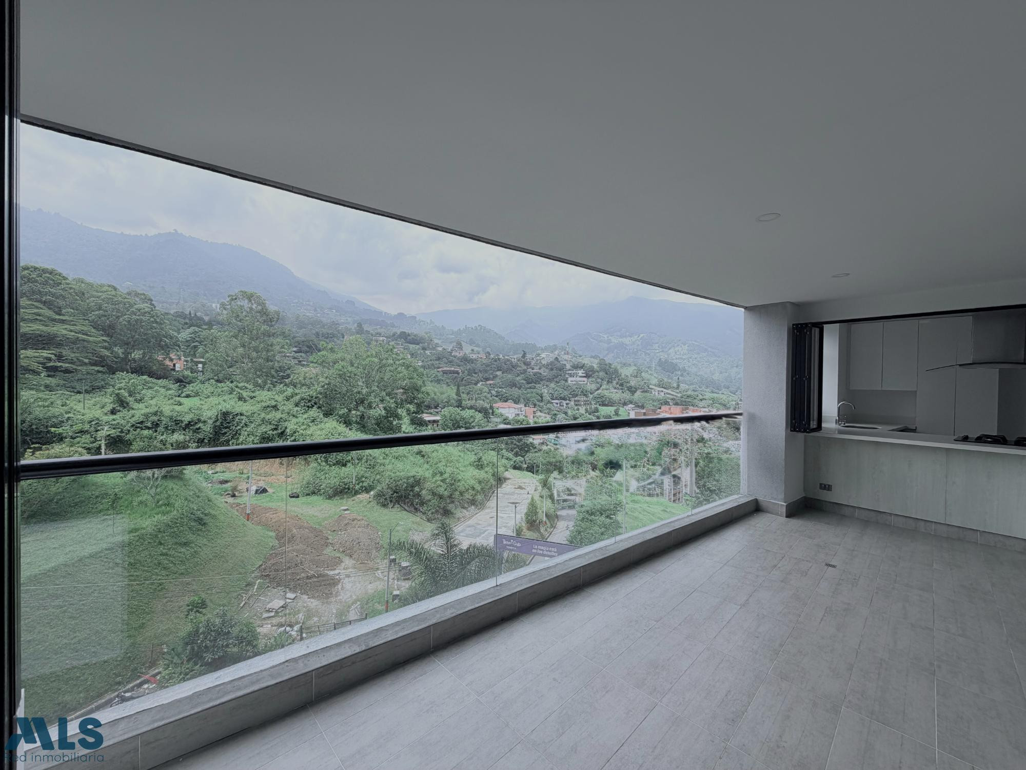 VENTA APARTAMENTO CON VISTA AL ORIENTE EN LAS BRUJAS | ENVIGADO envigado - loma de las brujas