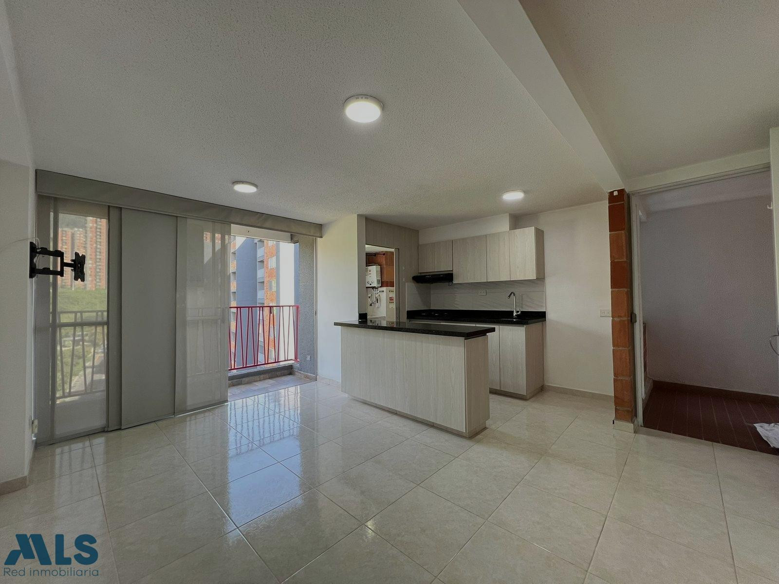 Apartamento amplio y luminoso. itagui - el guayabo
