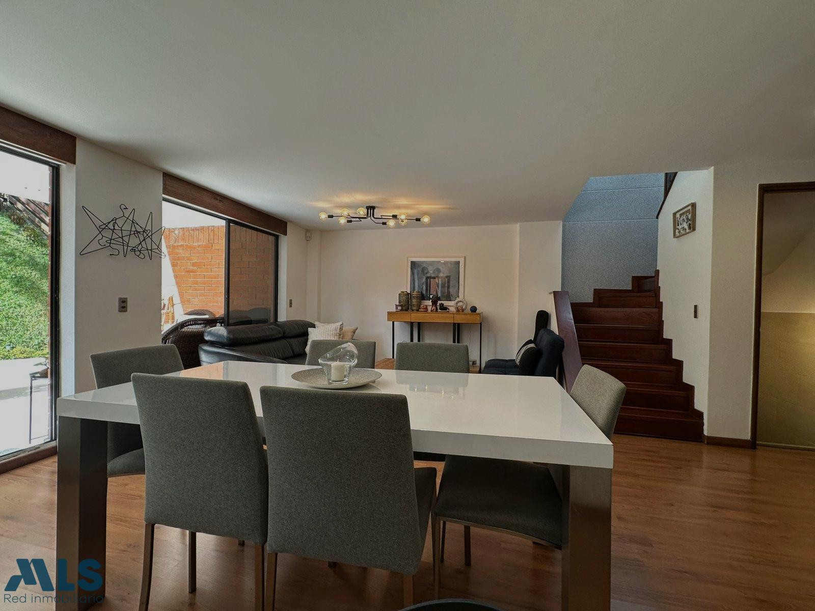 Casa en venta en Envigado sector Terrazina envigado - loma el atravesado