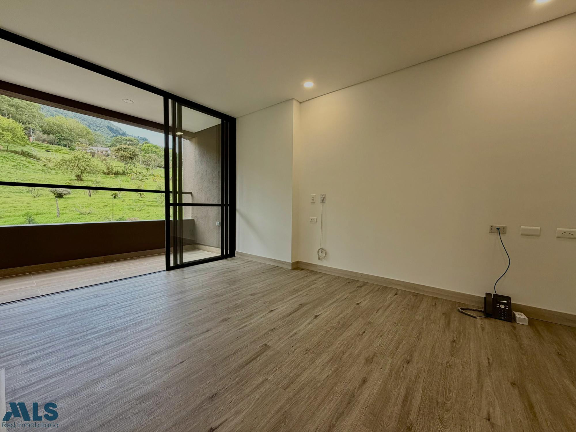 Apartamento para estrenar en Senior´s Club envigado - loma del escobero