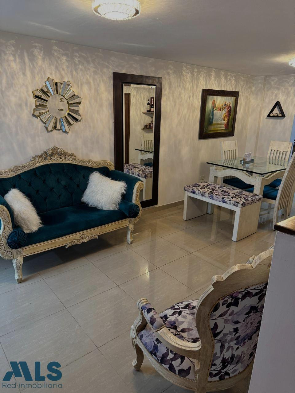 Casa unifamiliar de 2 niveles en Envigado, El Dorado. envigado - el dorado