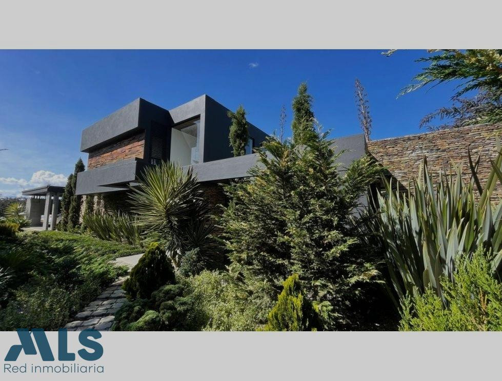 CASA EXCLUSIVA EN ALQUILER EN ALTO DE LAS PALMAS - ACABADOS DE LUJO envigado - alto de las palmas