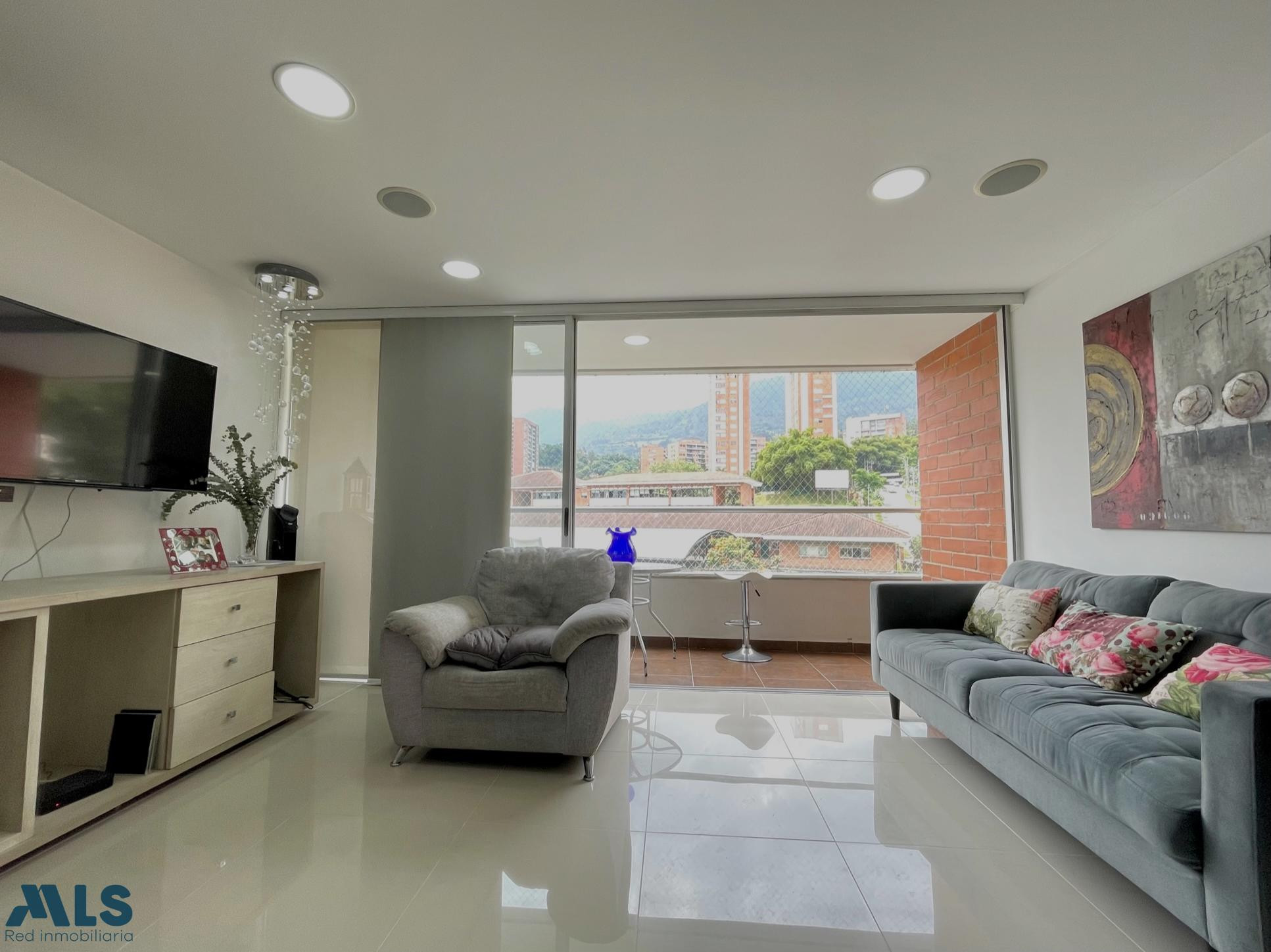 Apartamento venta sector Cumbres, Unidad completa envigado - loma de cumbres