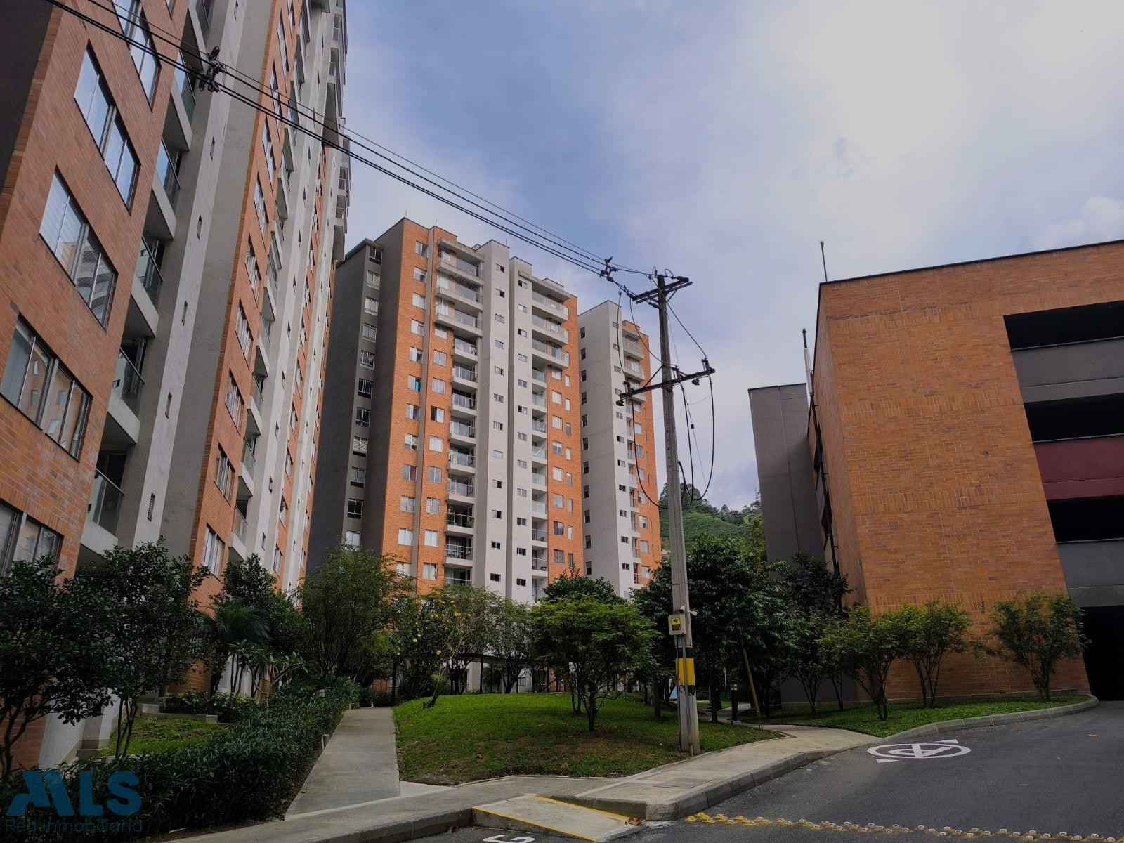 Acogedor apartamento en unidad familiar envigado - las antillas