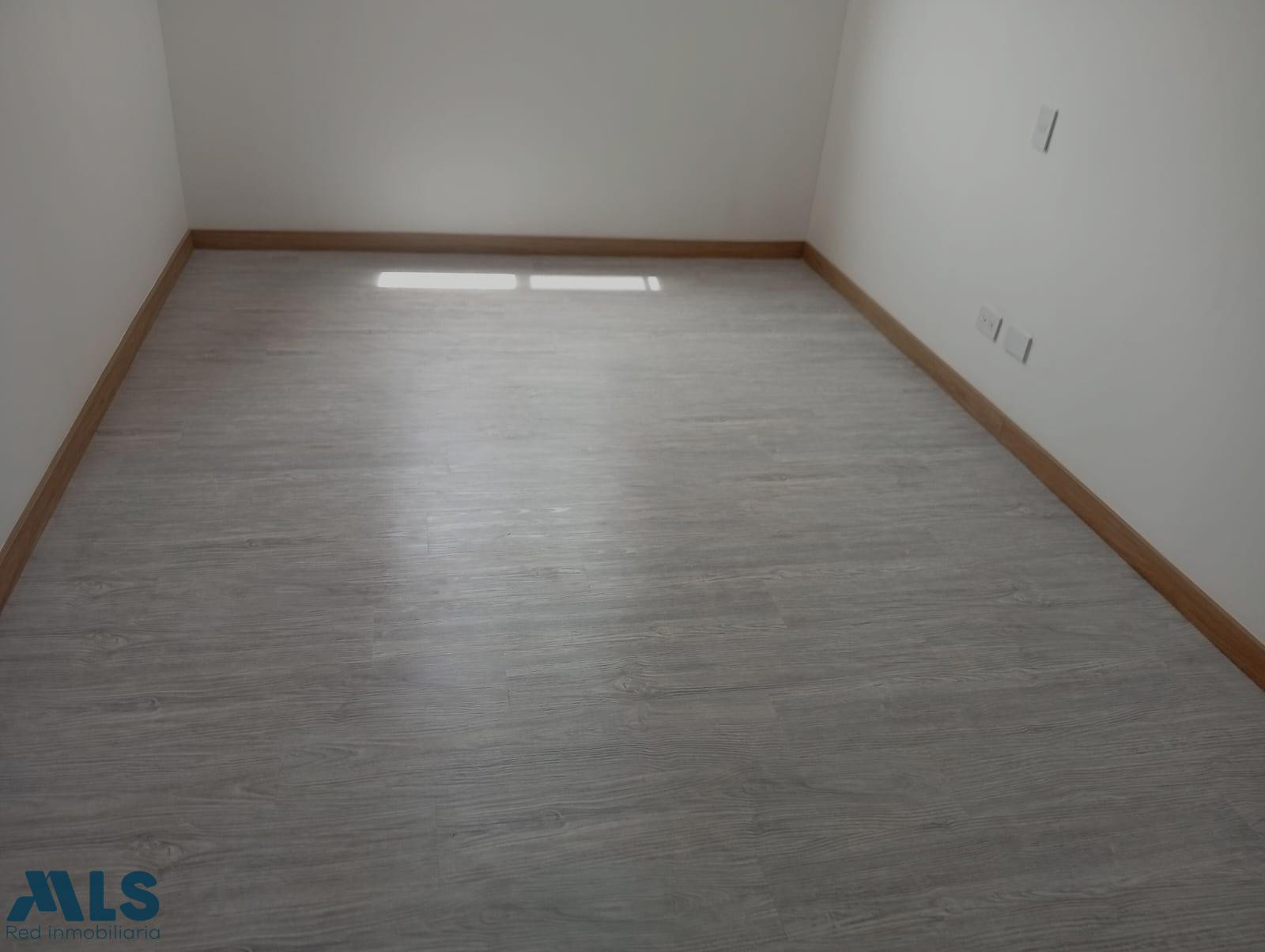 LISTO PARA ESTRENAR bello - santa ana