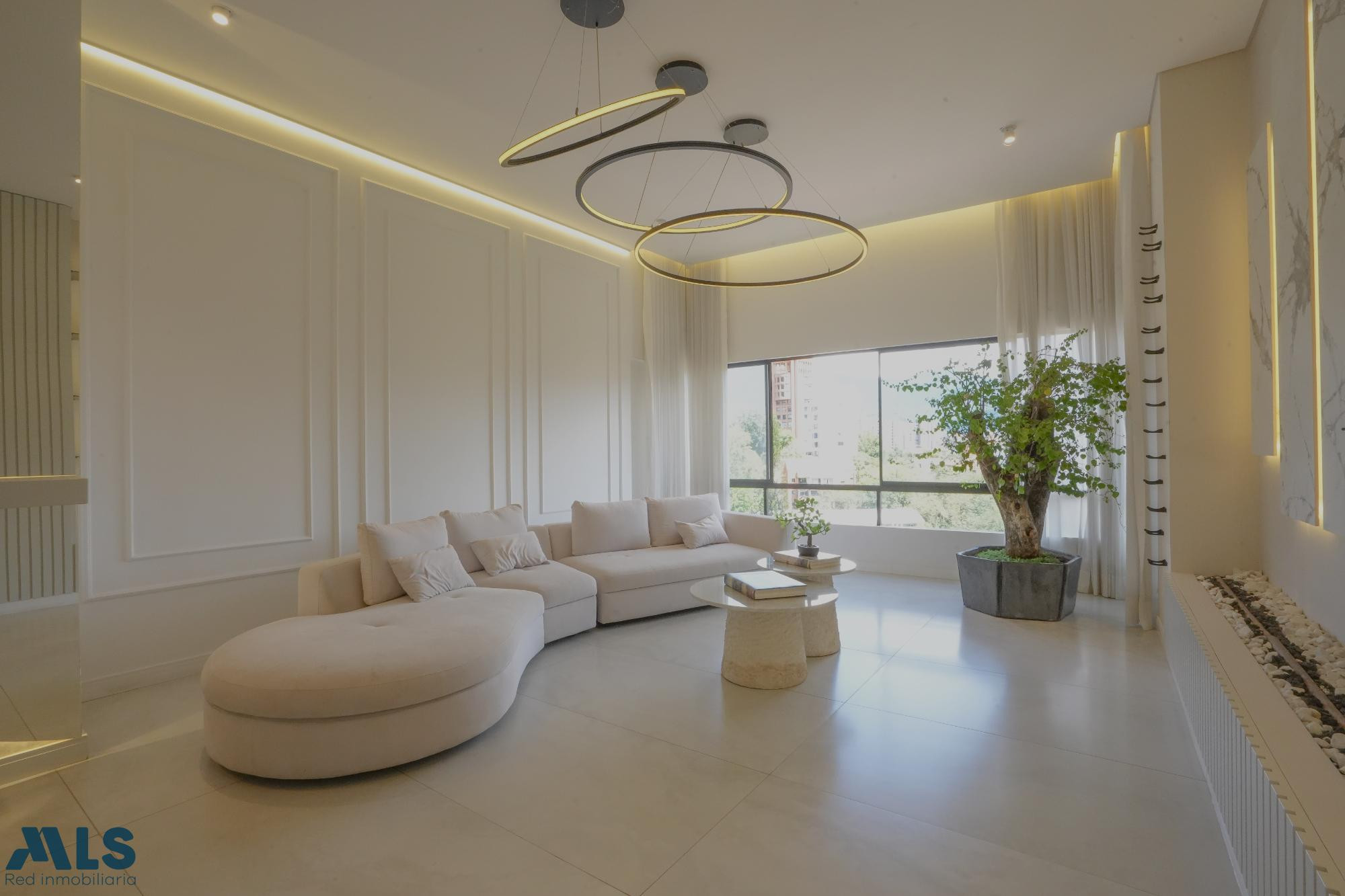 Espectacular penthouse con piscina privada medellin - san lucas