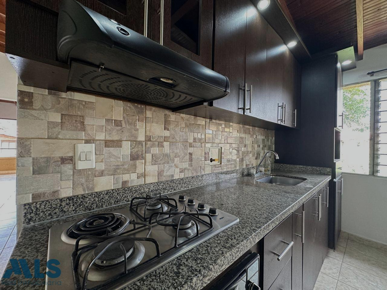 Casa tercer piso en venta en Belén Miravalle. medellin - miravalle