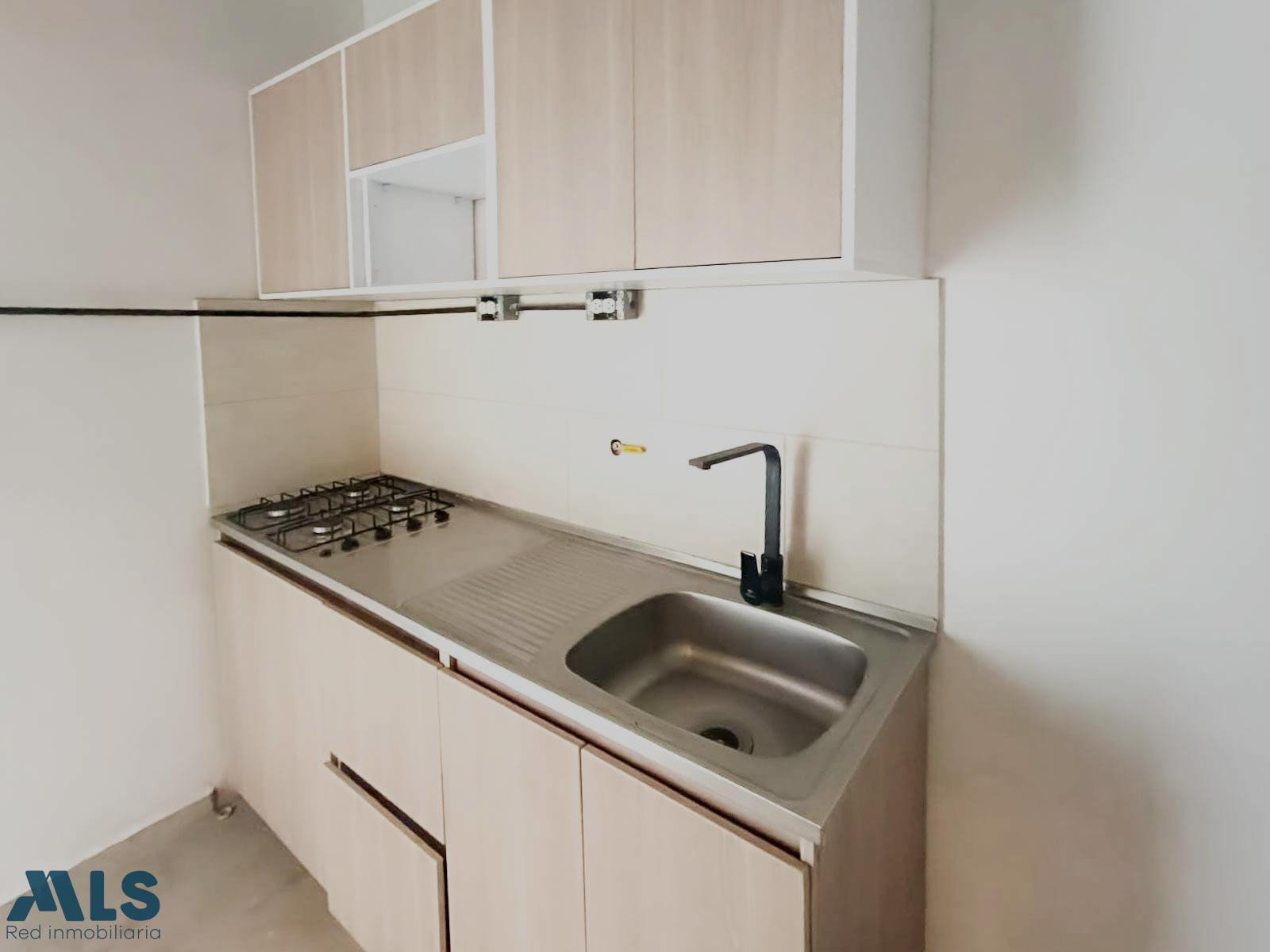 casa primer piso en america en danubio esquinera medellin - la america