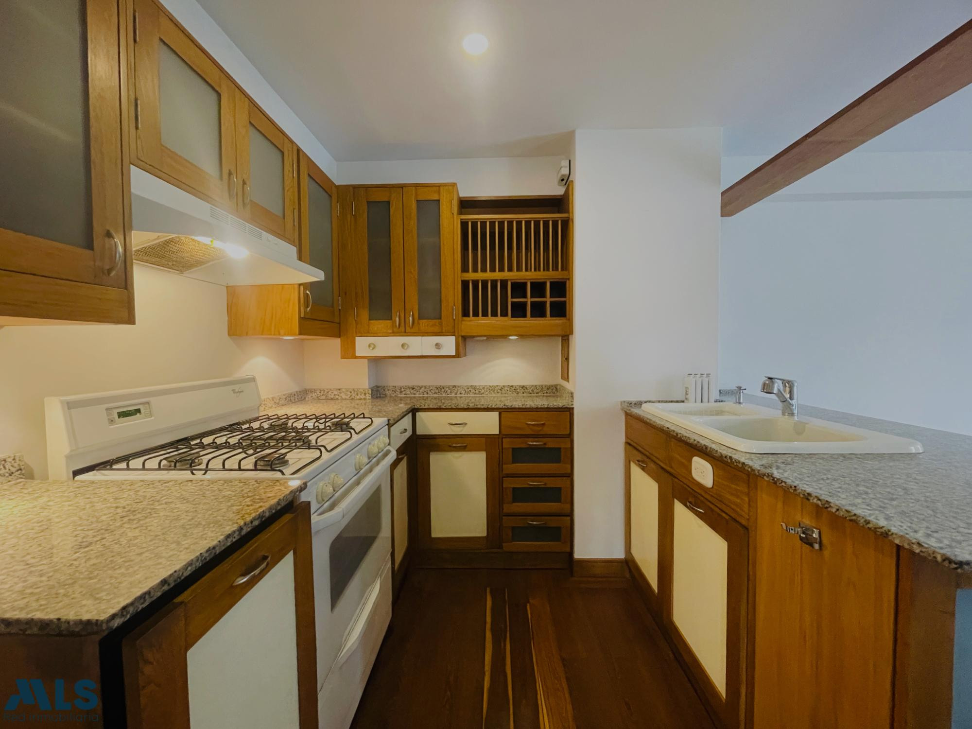 Apartamento en venta de 72 m² con terraza y excelente ubicación en La Frontera medellin - la frontera