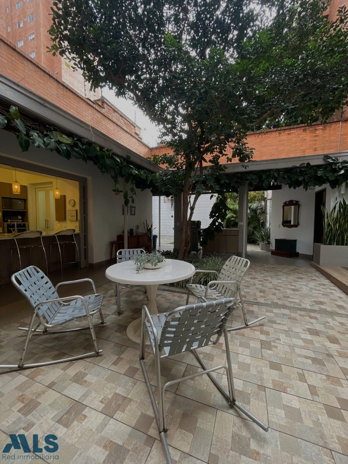 Casa en venta en Laureles medellin - laureles