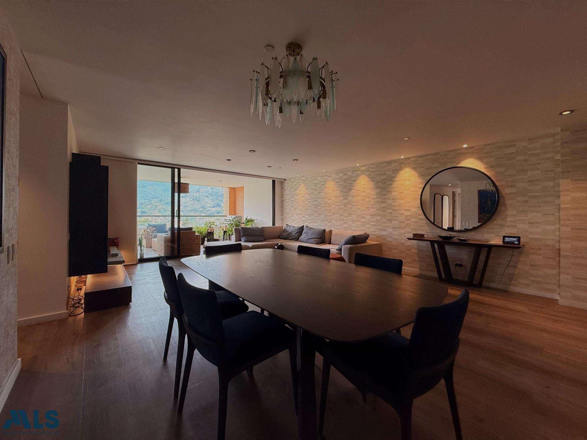 Espectacular apartamento en Las Brujas envigado - loma de las brujas