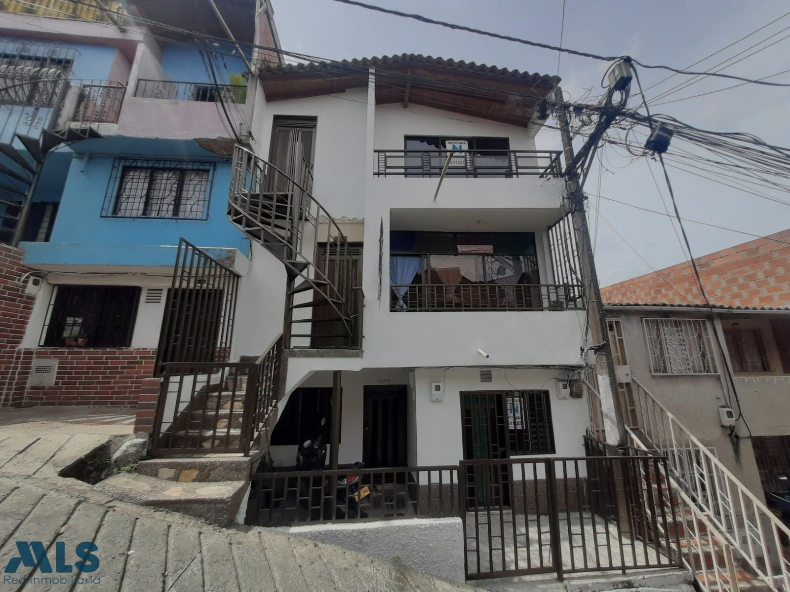 EXCELENTE INMUEBLE medellin - sucre