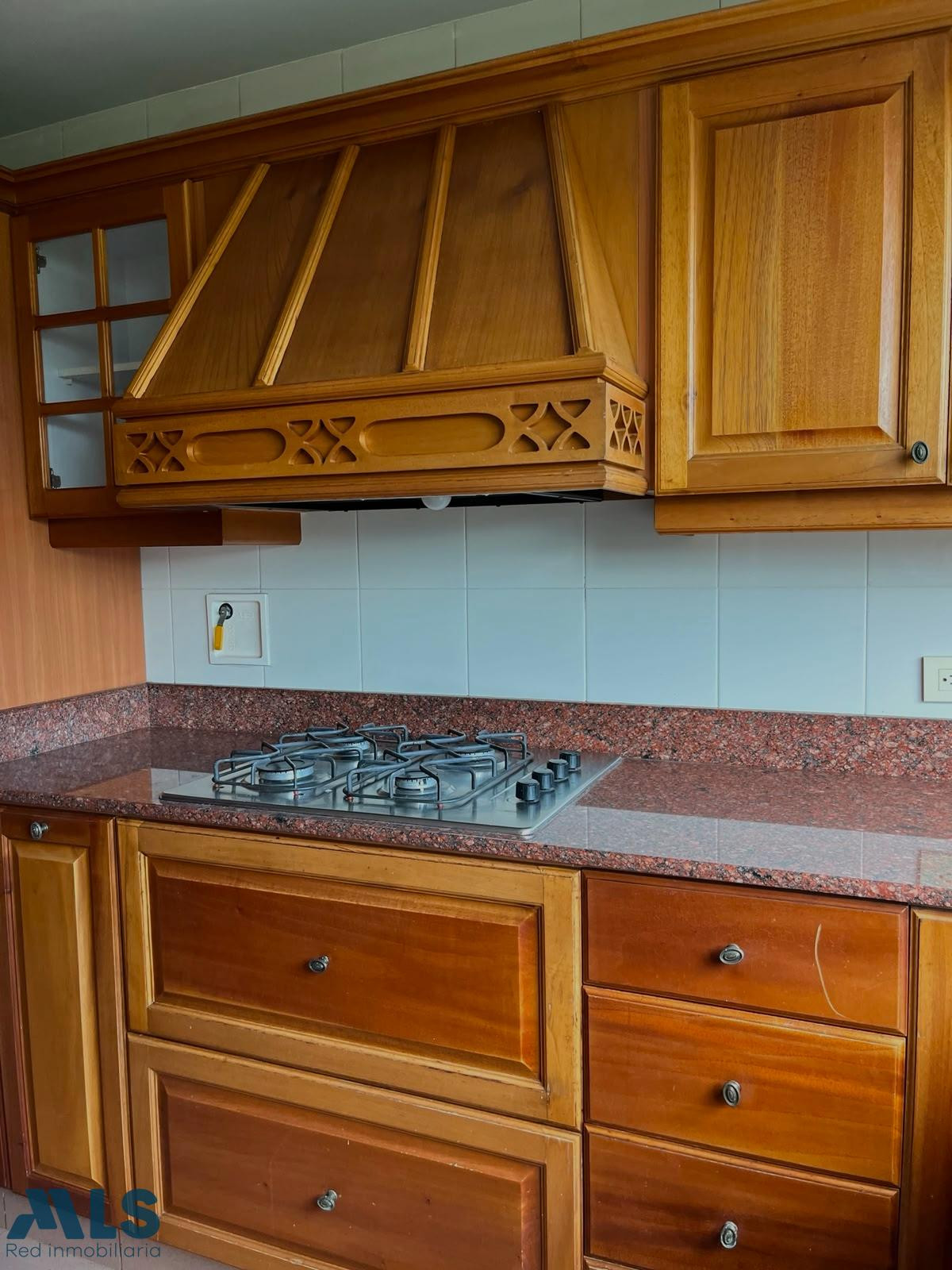 Apartamento para venta en urbanización cerrada en Medellín medellin - altos del poblado